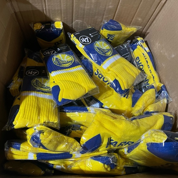 47 Other - 10 Pairs of Yellow Golden State Warriors socks